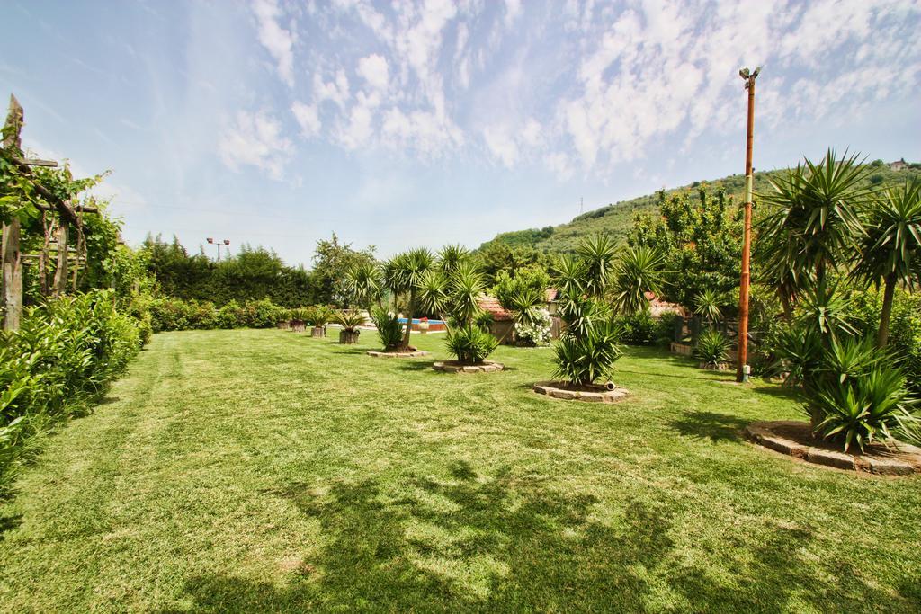 Agriturismo La Chiana Villa Вико Екуензе Екстериор снимка